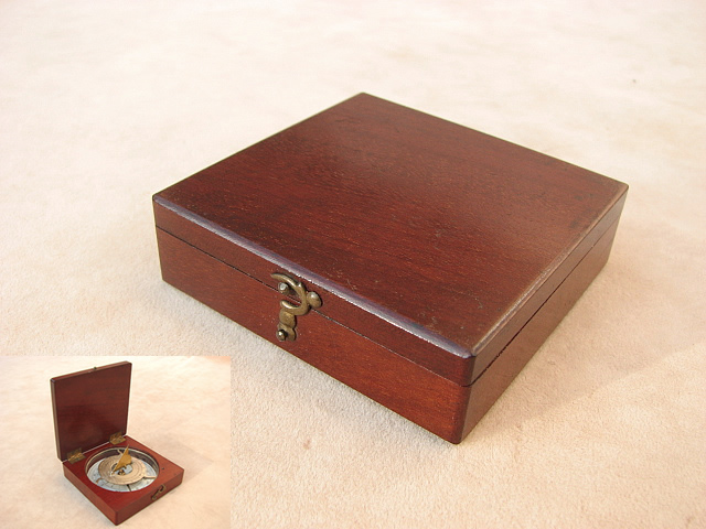Edwardian mahogany cased pocket compass with folding gnomon